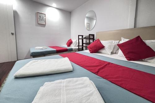 sunshiny bb hostel near punnavithi bts station