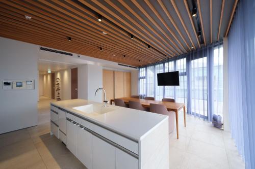 lili villa hayama