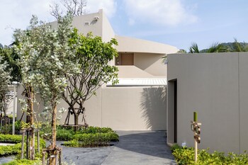 centara karon villas phuket