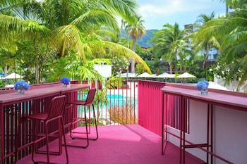 centara karon villas phuket