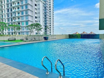 paradigm residence by stayrene