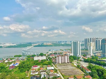 paragon suites ciq by stayrene