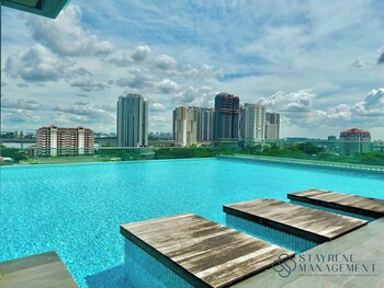 paragon suites ciq by stayrene