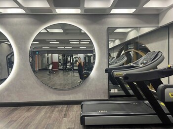 aura apartment