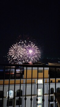 aura apartment
