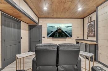 cozy cub luxury cabin pigeon forge