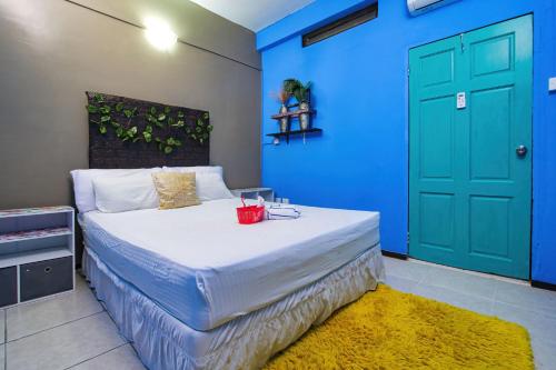 tropic nook too