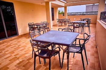 prima apartment