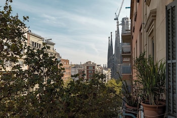stay u nique apartments gaudi ii