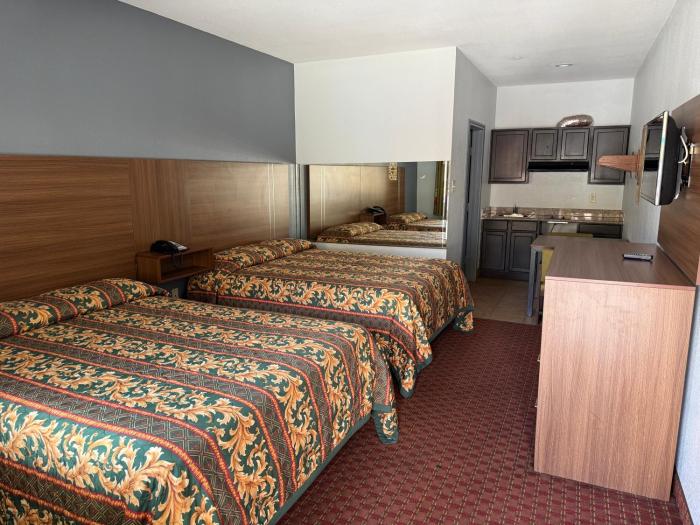 budget host inn stafford houston