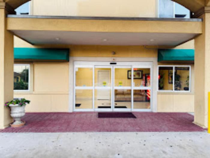 budget host inn stafford houston