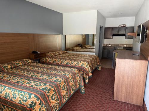 budget host inn stafford houston