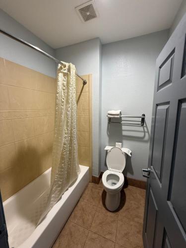 budget host inn stafford houston
