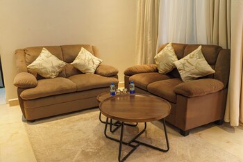 Staycation Villas,,4 star