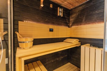 Vbm Suite & Spa Apartments,,3 star
