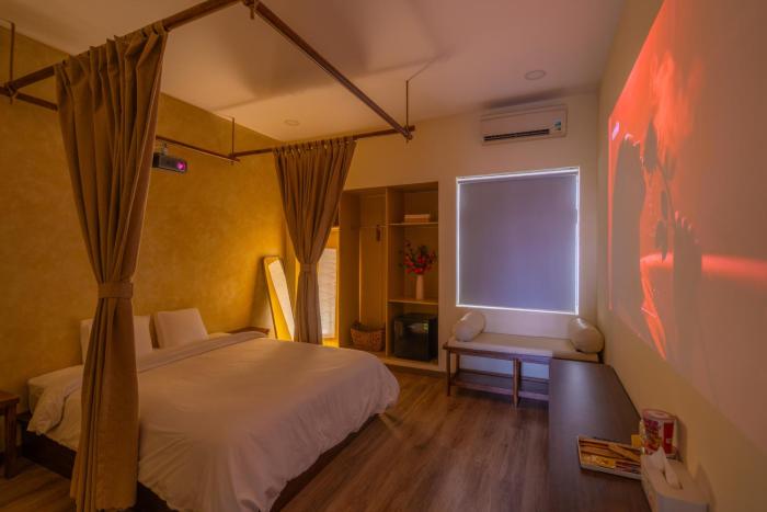 chams hotel and homestay
