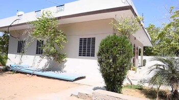 shyam luxurious huts and guest house