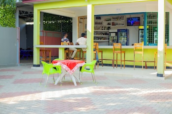 Sereni Pub & Lodge,,3 star