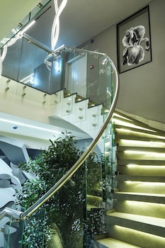 Roya Downtown Boutique Hotel,,4 star