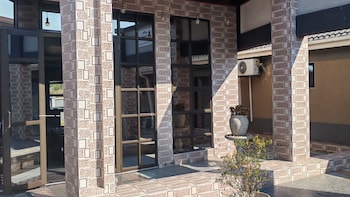 Olu Guest Lodge,,3 star