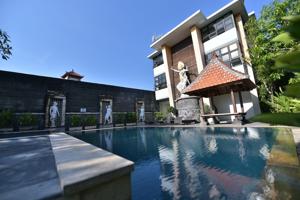 sandat hotel legian