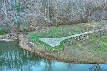 willow falls