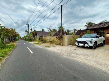 buana sari villas by agata
