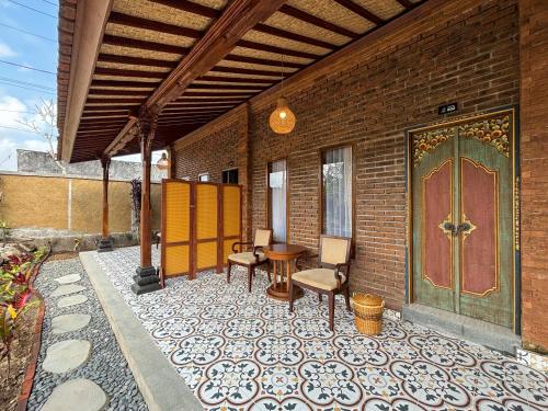 buana sari villas by agata