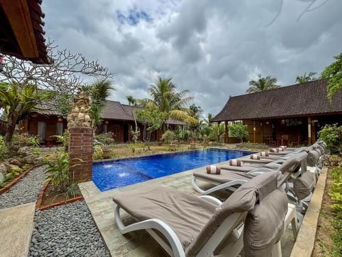 buana sari villas by agata