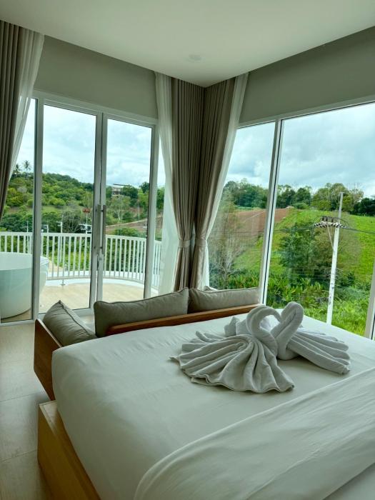 hill jai poolvilla khao kho