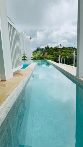 hill jai poolvilla khao kho