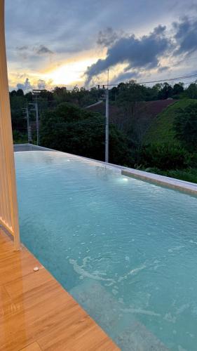 hill jai poolvilla khao kho