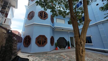 angkor geckos inn