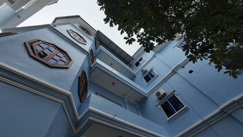 angkor geckos inn