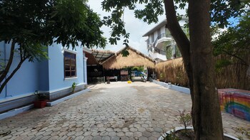 angkor geckos inn