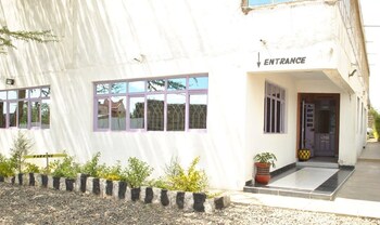 cis mara acacia motel