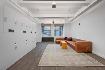 17John: Premier King Studio Apartment,,2 star
