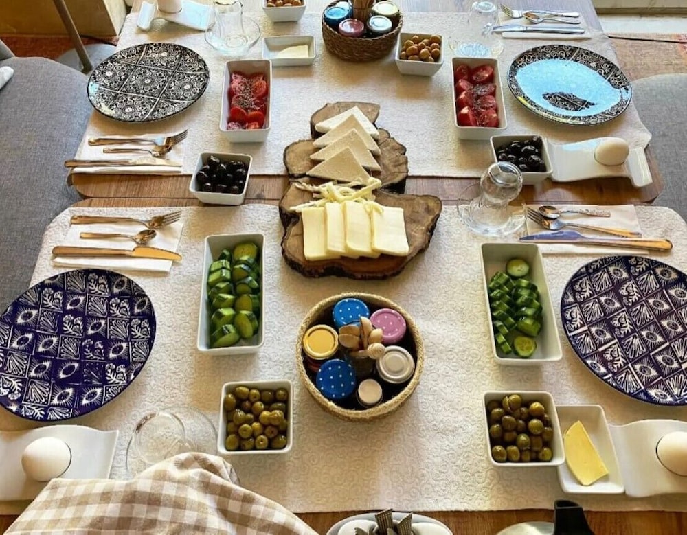 rebetiko hotel