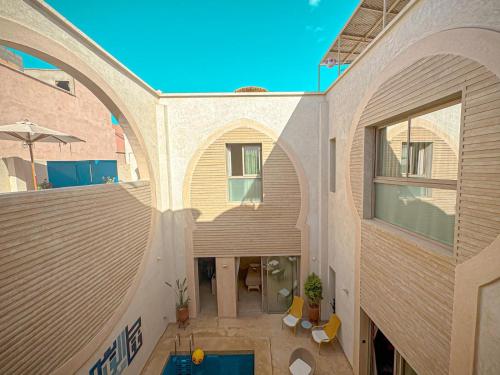 riad timija