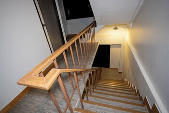 pratunam family house 2