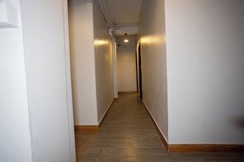 pratunam family house 2