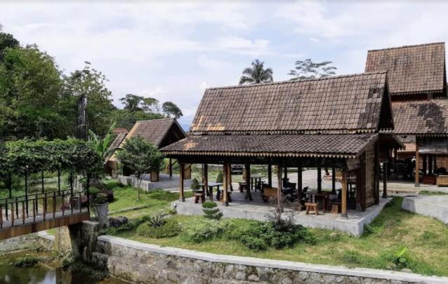 giri tengah resort borobudur