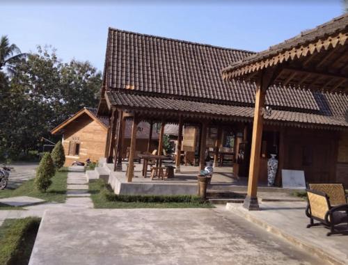 giri tengah resort borobudur