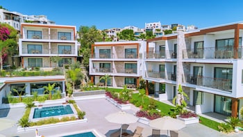 ayaz suites