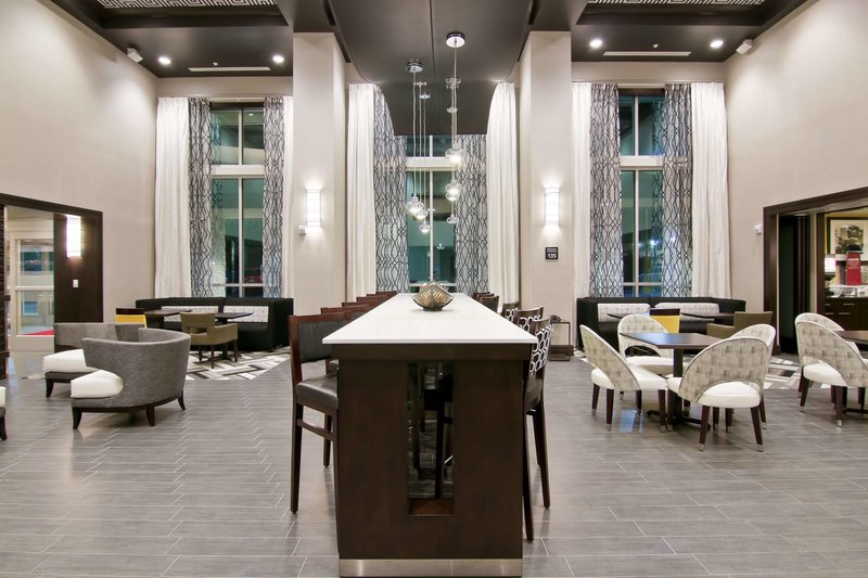 hampton inn and suites bellevue downtown seattle