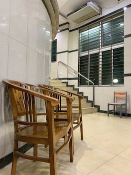 burmahtel hostel