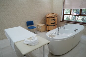 Wellmore Resort,,3 star
