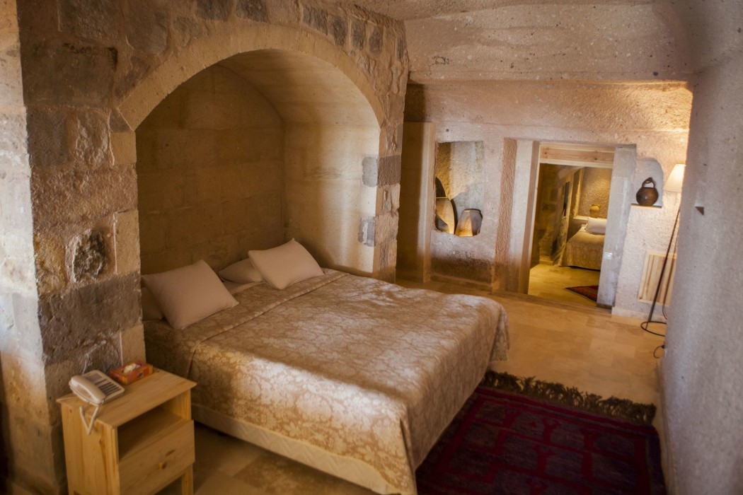 kistar cave hotel