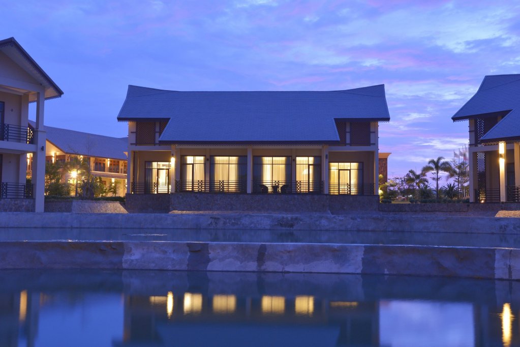 emerald palace hotel