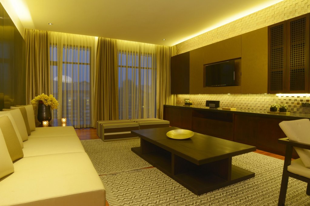 emerald palace hotel